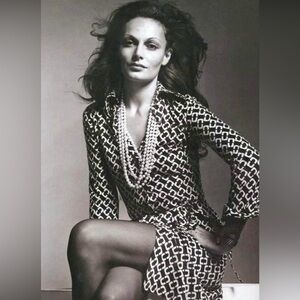 Diane Von Furstenburg Dress MIDI Wrap Silk Jersey Dress Size 4 VINTAGE